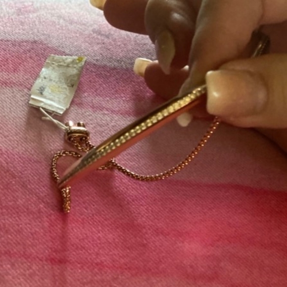 Kendra Scott Ott Lux Bracelet in Gold NWT - Picture 3 of 6